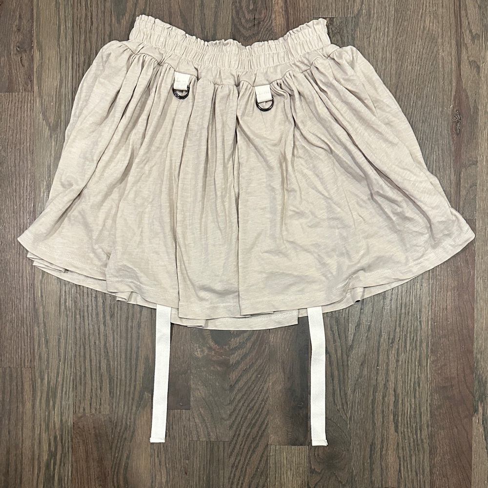 Tan/Beige skort